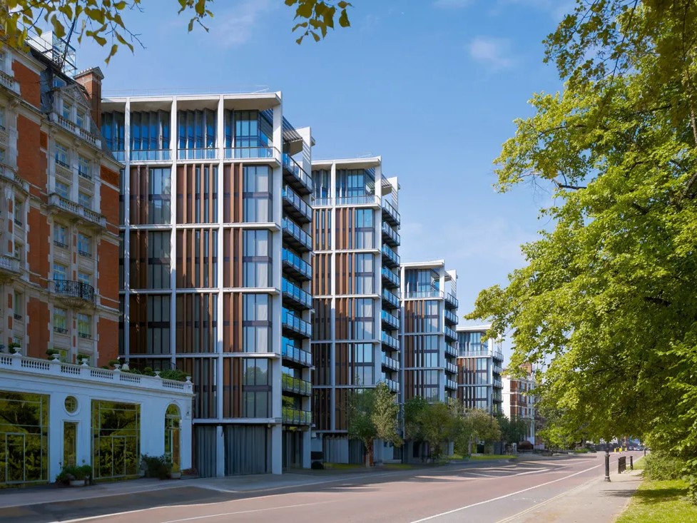 Duplex Penthouse Located In Iconic One Hyde Park